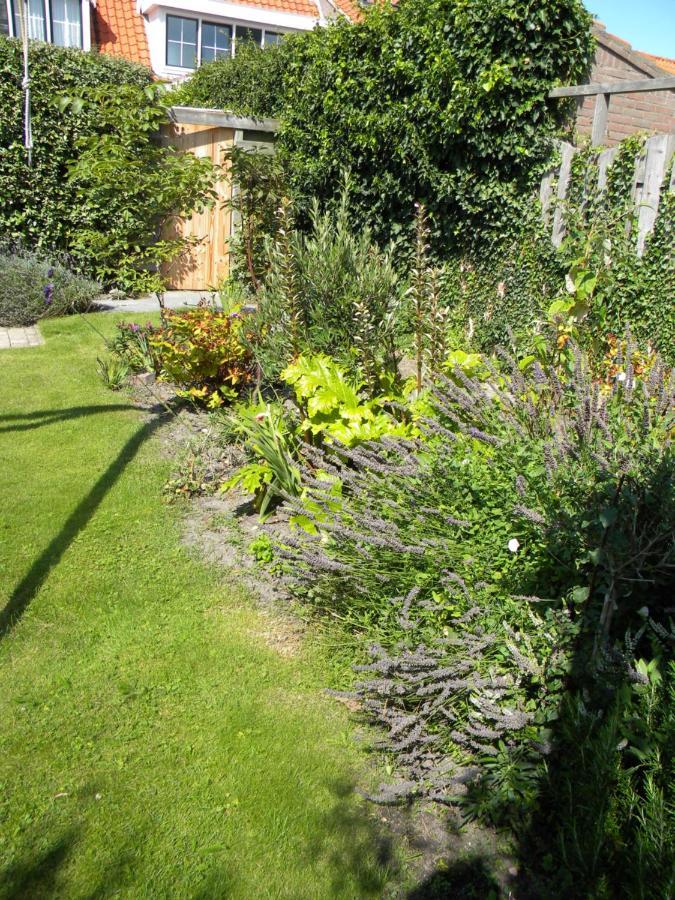 De Perenboom Villa Westkapelle Bagian luar foto